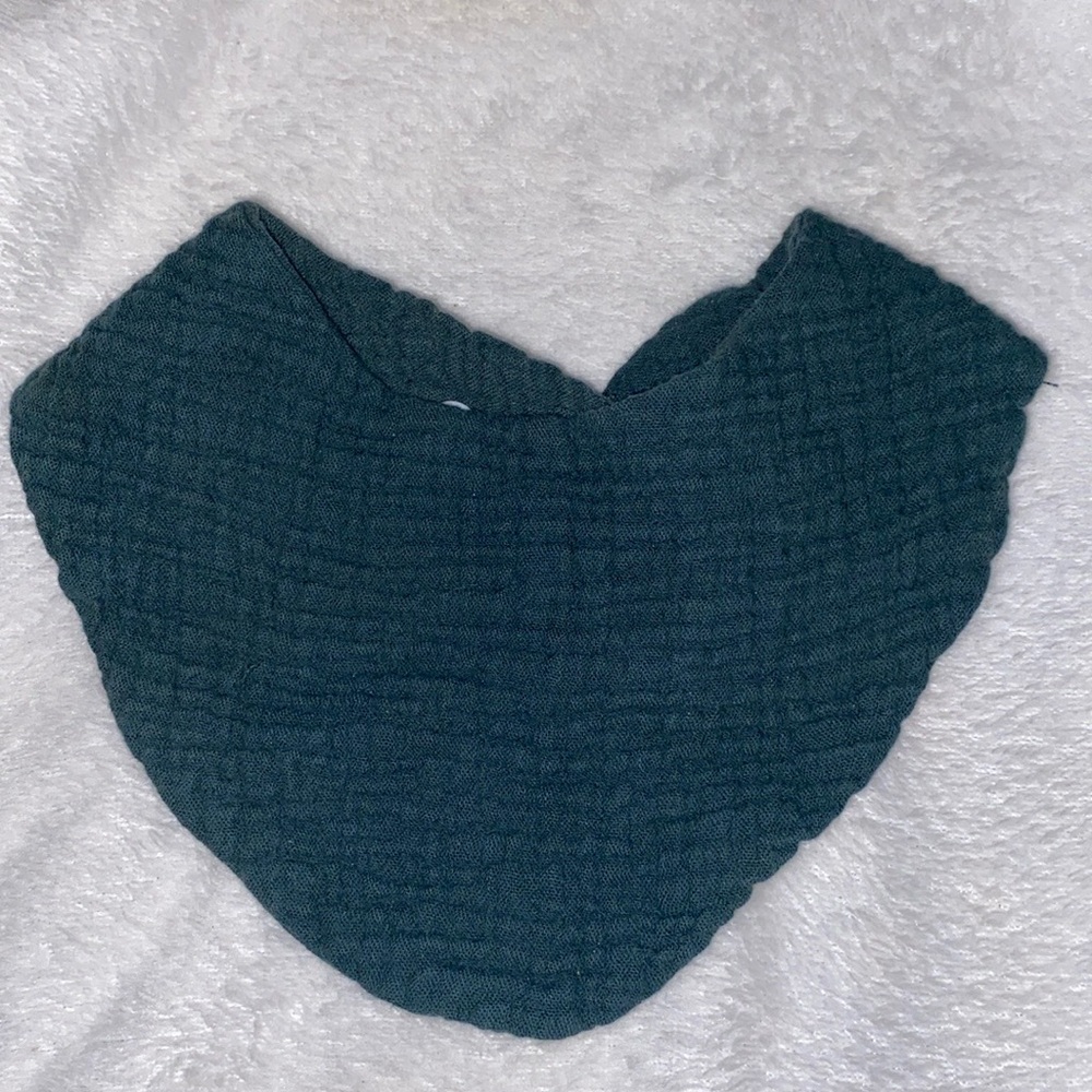 Army green baby bib.